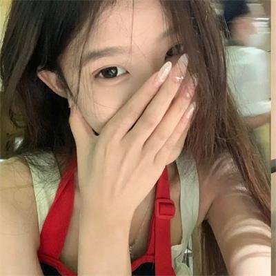 露露·贝特小姐